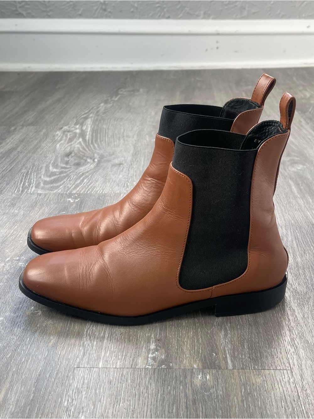 Everlane Italian Leather Square Toe Boots Size 8